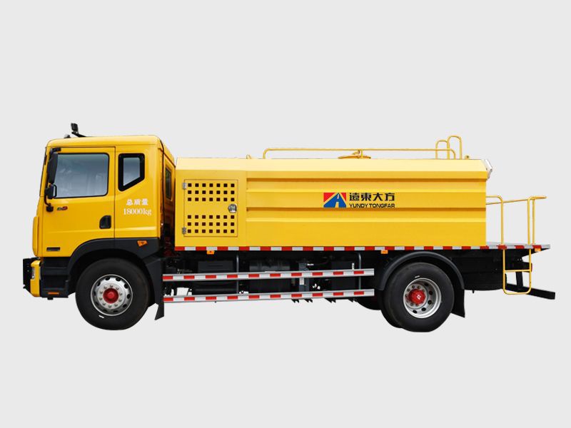 HGY5181GQX型多功能清洗車(chē)